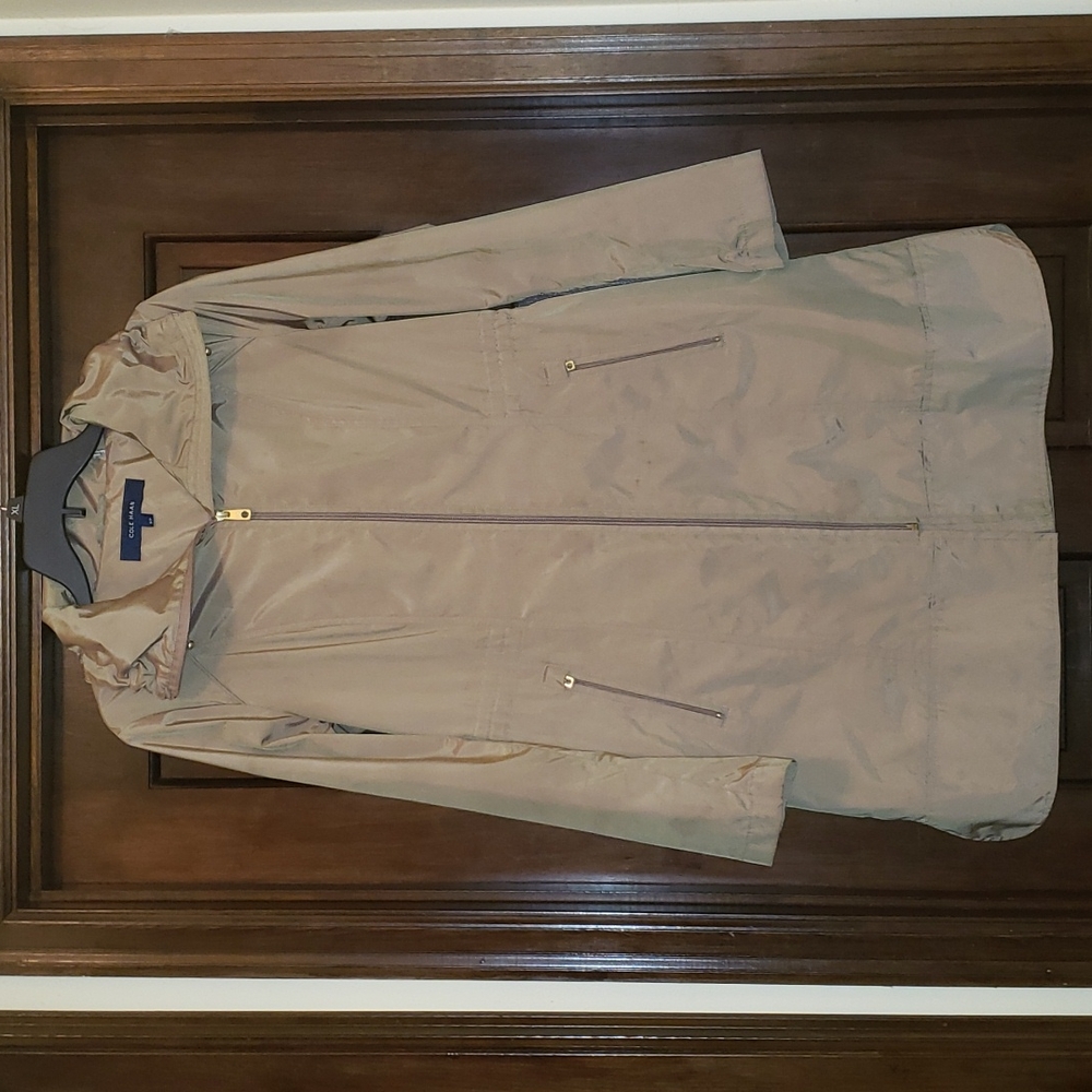 Cole Haan Light Tan S /P detachable Hood Zippered Raincoat Jacket